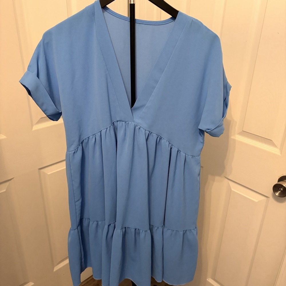 SHEIN LUNE Baby Blue V Neck Tiered Babydoll Mini Dress Sm Lightweight Travel EUC